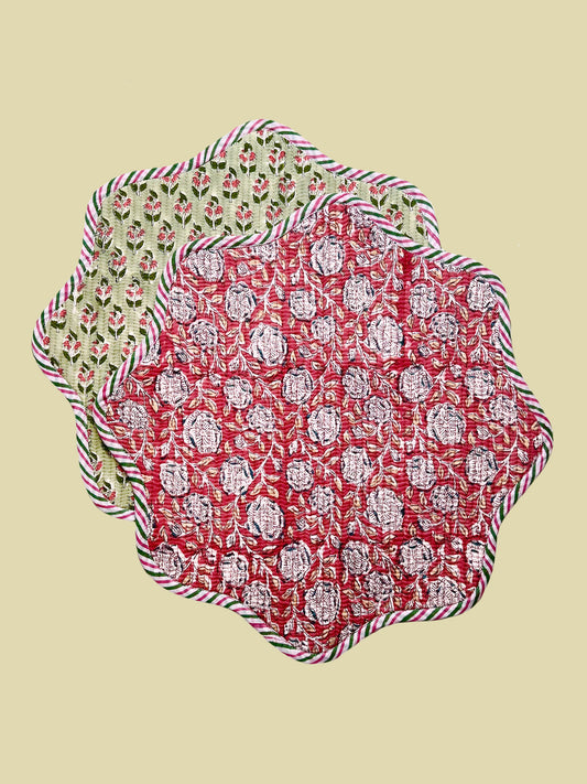 Scallop Placemat - Green/Red